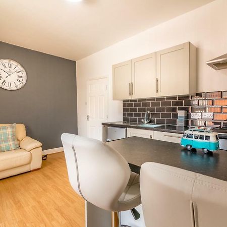 Platform Avenues Apartment 2 With Free Street Parking Kingston upon Hull Εξωτερικό φωτογραφία
