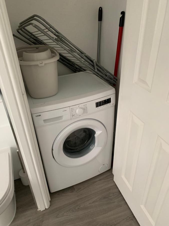 Platform Avenues Apartment 2 With Free Street Parking Kingston upon Hull Εξωτερικό φωτογραφία